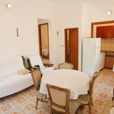 Apartment Pavo Razanj